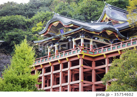 佐賀県の美しい祐徳稲荷神社 35754602