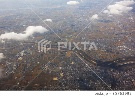 安城市上空からの風景　クロスする東海道本線と東海道新幹線 35763995