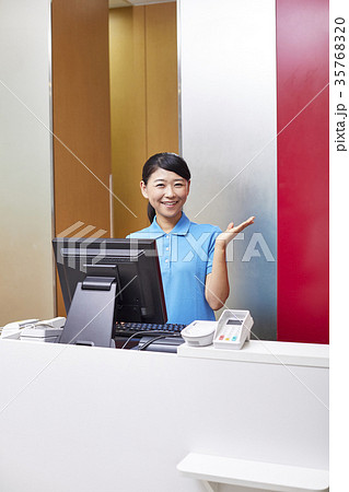 スポーツジム 受付 スポーツジム 受付 35768320