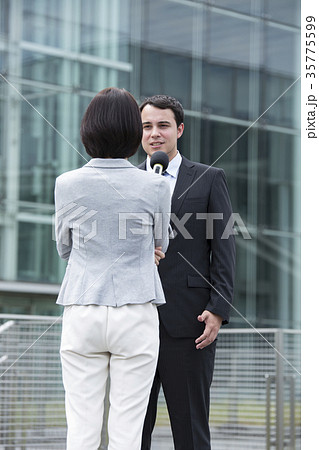街頭インタビュー_外国人 35775599