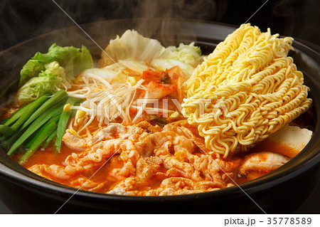 ラーメン入りキムチ鍋 ラーメン入りキムチ鍋 35778589