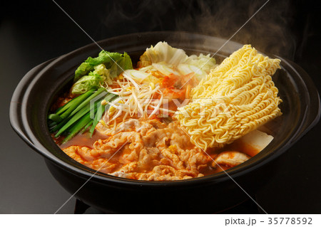ラーメン入りキムチ鍋 ラーメン入りキムチ鍋 35778592