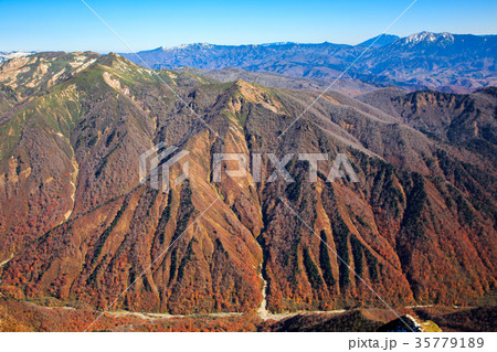 谷川岳山頂からの眺望 35779189
