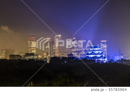 名古屋城　ブルーライトアップ 35783904