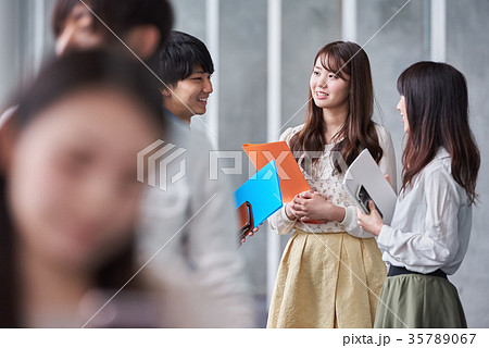 大学生イメージ 大学生イメージ 35789067