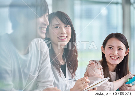 大学生イメージ 大学生イメージ 35789073