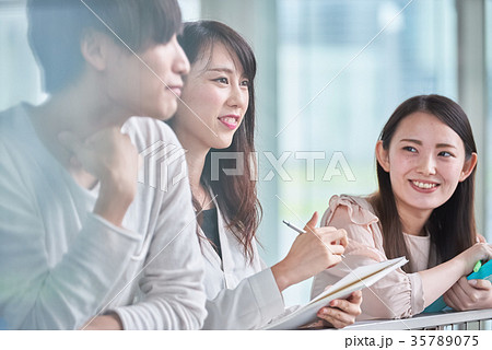 大学生イメージ 大学生イメージ 35789075