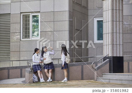 10代 感情 建築 35801982