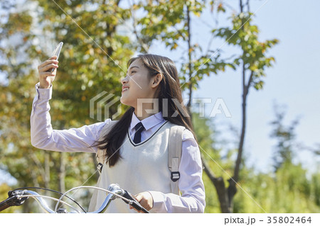 10代 感情 東洋人 35802464