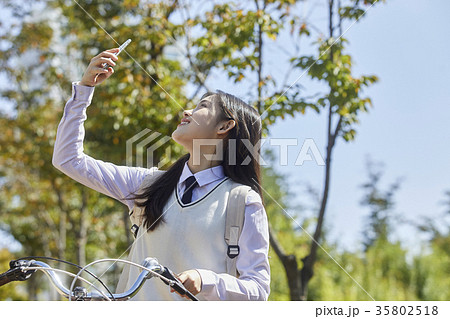 10代 感情 東洋人 35802518