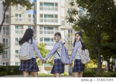 10代 感情 距離 35802594