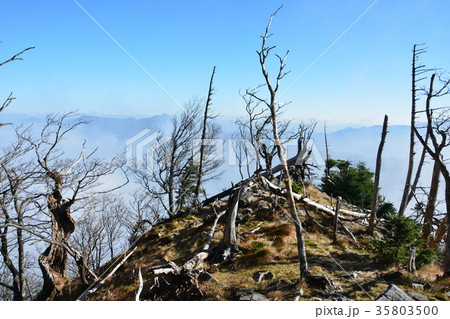 大峰山の八経ヶ岳 大峰山の八経ヶ岳 35803500