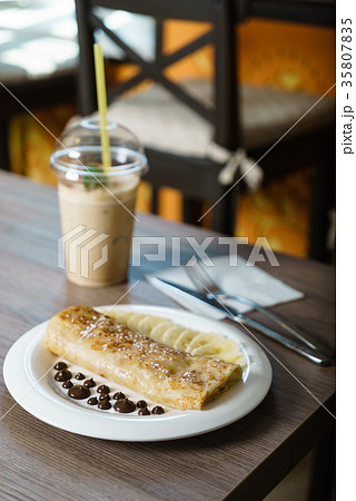 breakfast in the cafe 35807835