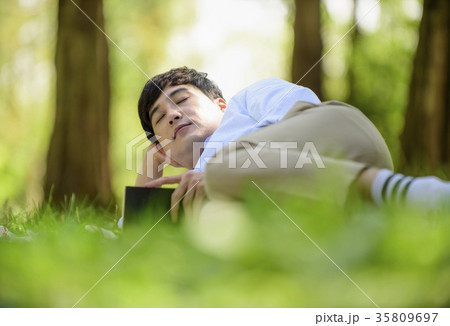 男 男性 男の子 35809697