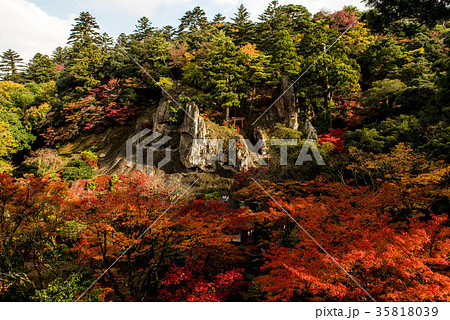 錦秋の那谷寺 35818039