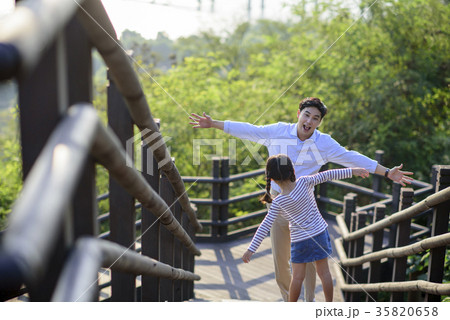 お父さん 父 パパ 35820658