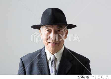 健康 スーツ 正装 35824287