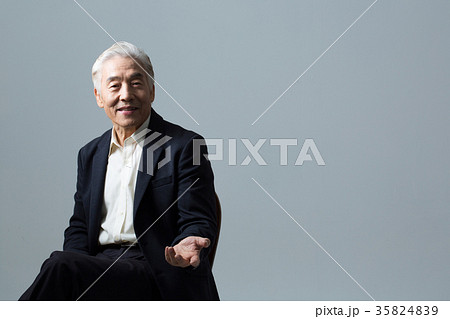 高齢者 老人 話 35824839