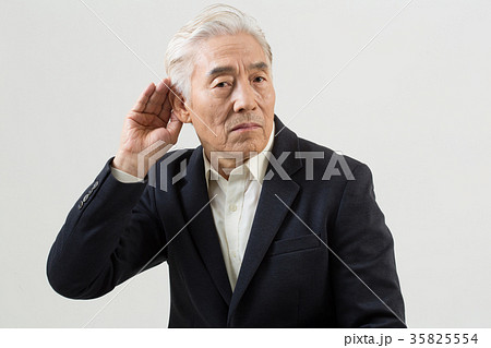 高齢者 老人 耳 35825554