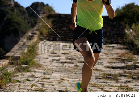 woman trail runner running on the great wall woman trail runner running on the great wall 35826021
