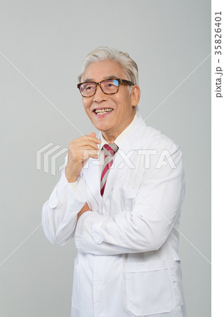 医師 高齢者 老人 35826401