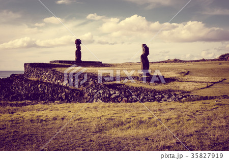 Moais statues, ahu vai ure, easter island 35827919