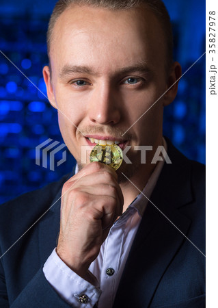 miner bitcoin cryptocurrency miner bitcoin cryptocurrency 35827978