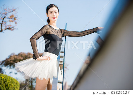 バレリーナ 女性 女 35829127