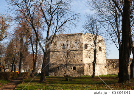 Half-ruined Sieniawski Castle in Berezhany Half-ruined Sieniawski Castle in Berezhany 35834841