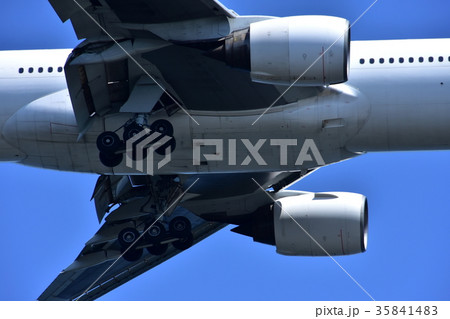 旅客機の主脚 35841483