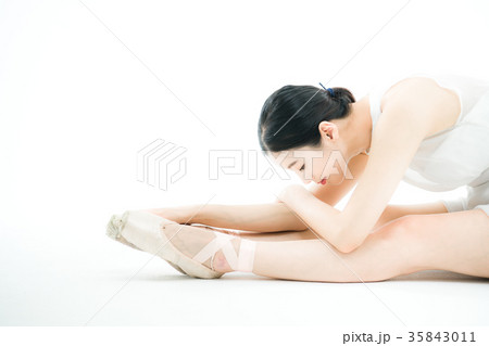 バレリーナ バレエ 女性 35843011