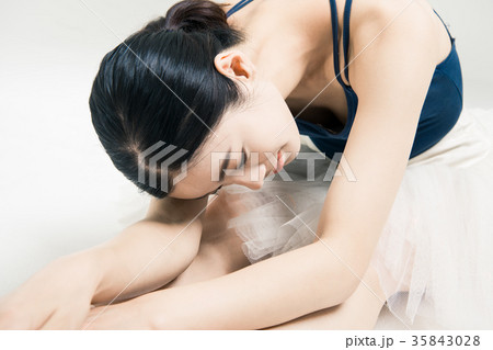 バレリーナ バレエ 女性 35843028