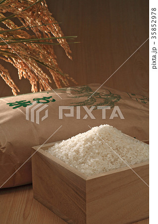 お米　 35852978