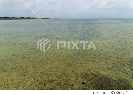 伊古桟橋 (黒島)から見る海 伊古桟橋 (黒島)から見る海 35860270