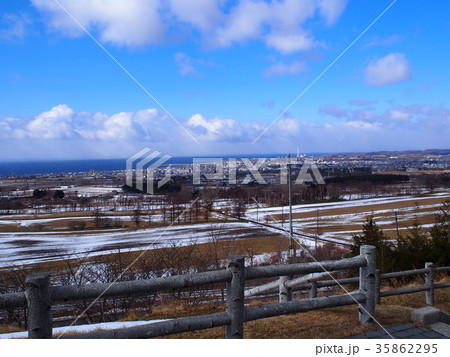 雪の伊達市街＿北海道 35862295