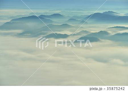 加久藤盆地の雲海 加久藤盆地の雲海 35875242