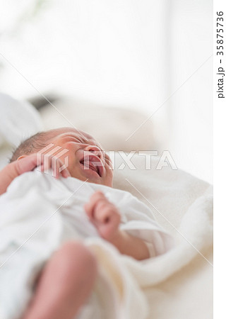 新生児 生後0ヶ月 新生児 生後0ヶ月 35875736
