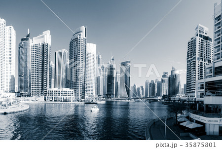 Dubai Marina 35875801