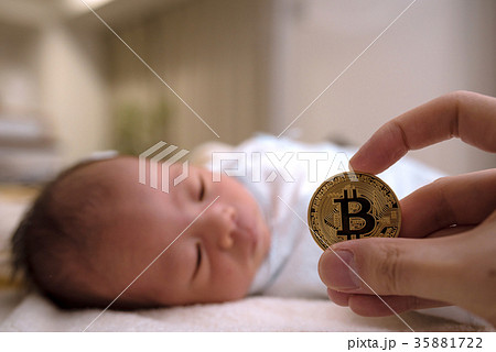 新生児　生後0ヶ月 35881722