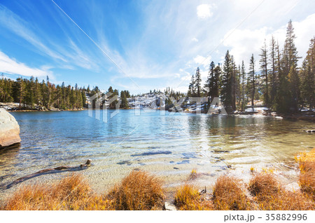 Lake in Sierra Nevada Lake in Sierra Nevada 35882996
