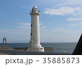 白亜の灯台 35885873