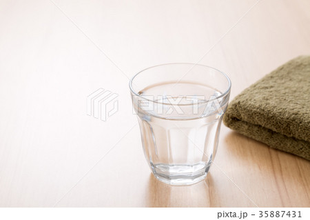 水 水 35887431