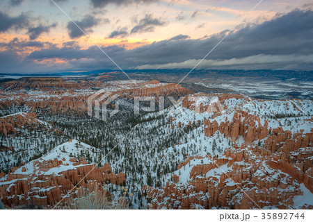 ryce Canyon National Park during winter ryce Canyon National Park during winter 35892744