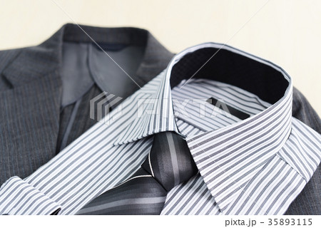 おしゃれな紳士服 35893115