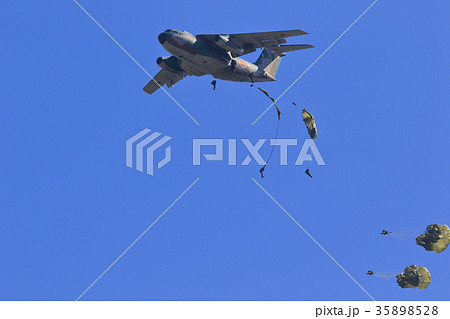 航空自衛隊 C-1落下傘降下 航空自衛隊 C-1落下傘降下 35898528