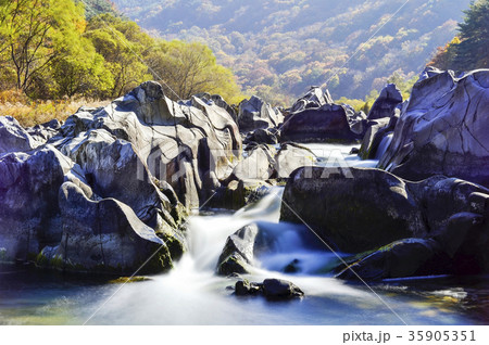 岩 石 グー 35905351