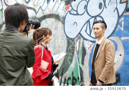 街頭取材　取材　街頭スナップ　メンズファッション 35913670