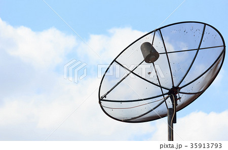 satellite dish satellite dish 35913793