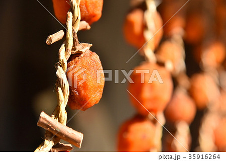 干し柿作り 35916264