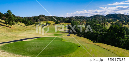 ゴルフ場 ゴルフコース ティーグラウンド ゴルフ場 ゴルフコース ティーグラウンド 35917385